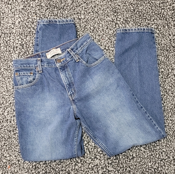 Levi Strauss Signature Relaxed fit 675 Mom Jean - Picture 3 of 6